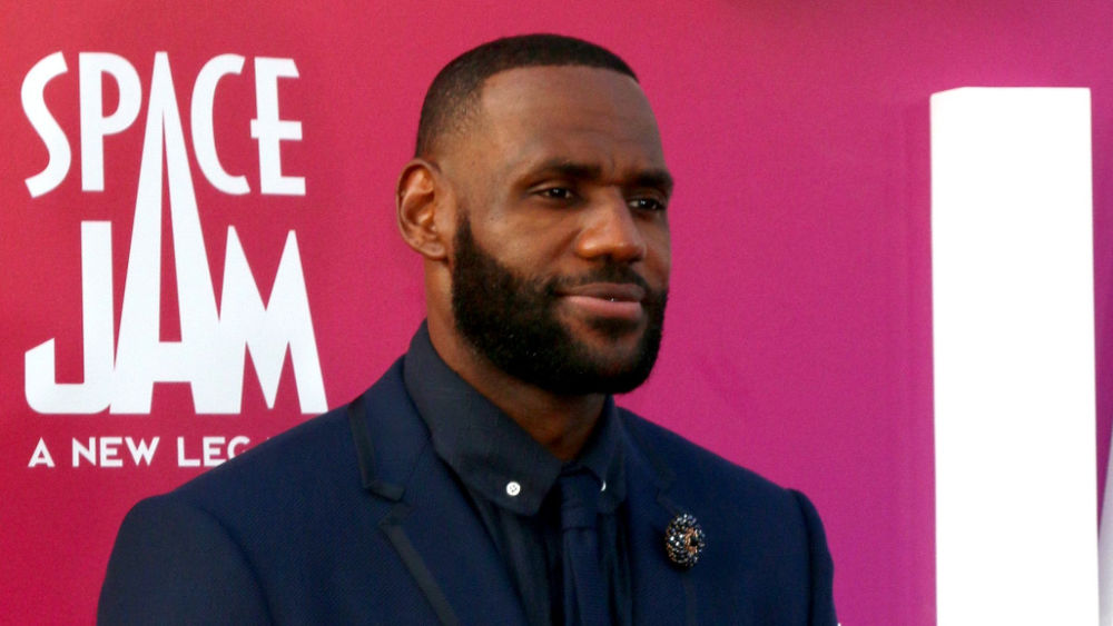 shutterstock_2006974490186853