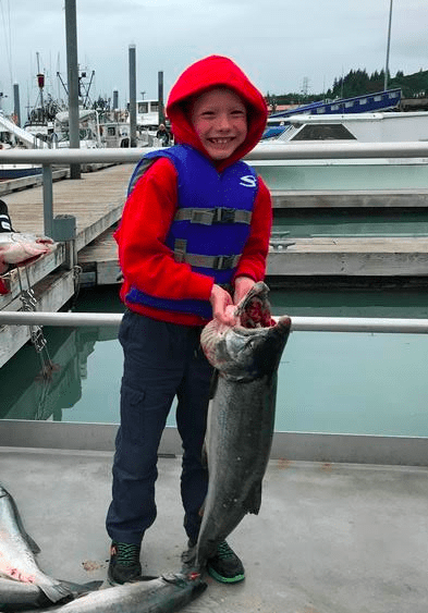 17-28-askel-hutchinson-with-fish-valdez-ak-amanda-rose-8-11-4