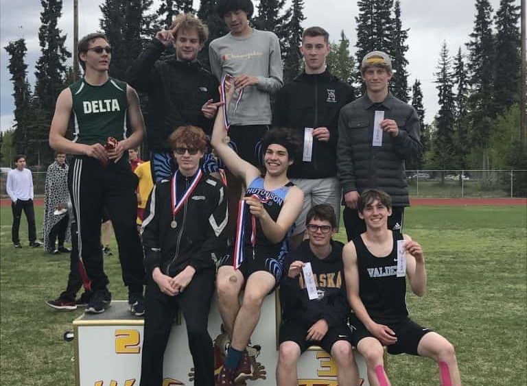 4x800-boys-e1558374597140-768x1024