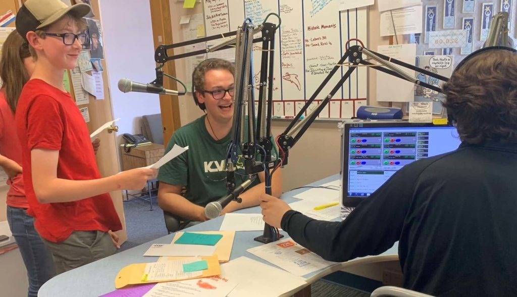 barrett-mccumby-reading-jokes-on-justin-rickys-random-radio-show