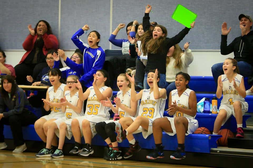 girls-b-team-celebrating-a-made-freethrow-2