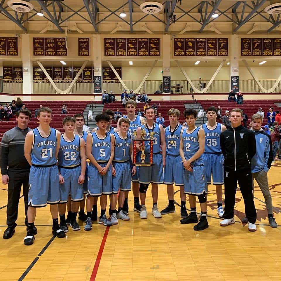 vhs-boys-basketball-teams-takes-2nd-place-at-dimond-tournament-2019-photo-courtesy-of-jennifer-watson-2
