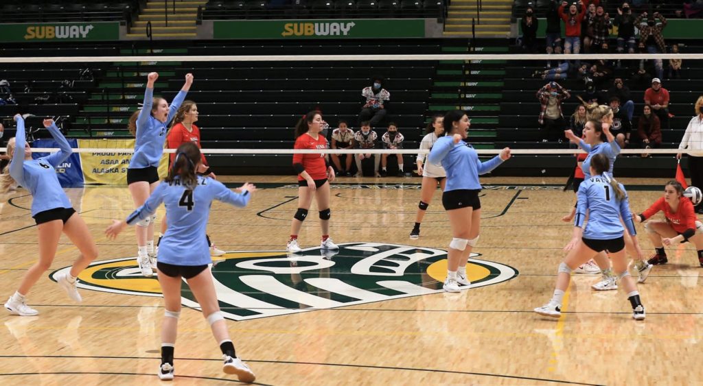 alyvia-askren-weber-hits-the-final-point-of-the-match-vhs-volleyball-at-state-nov-2021-photo-by-joe-prax