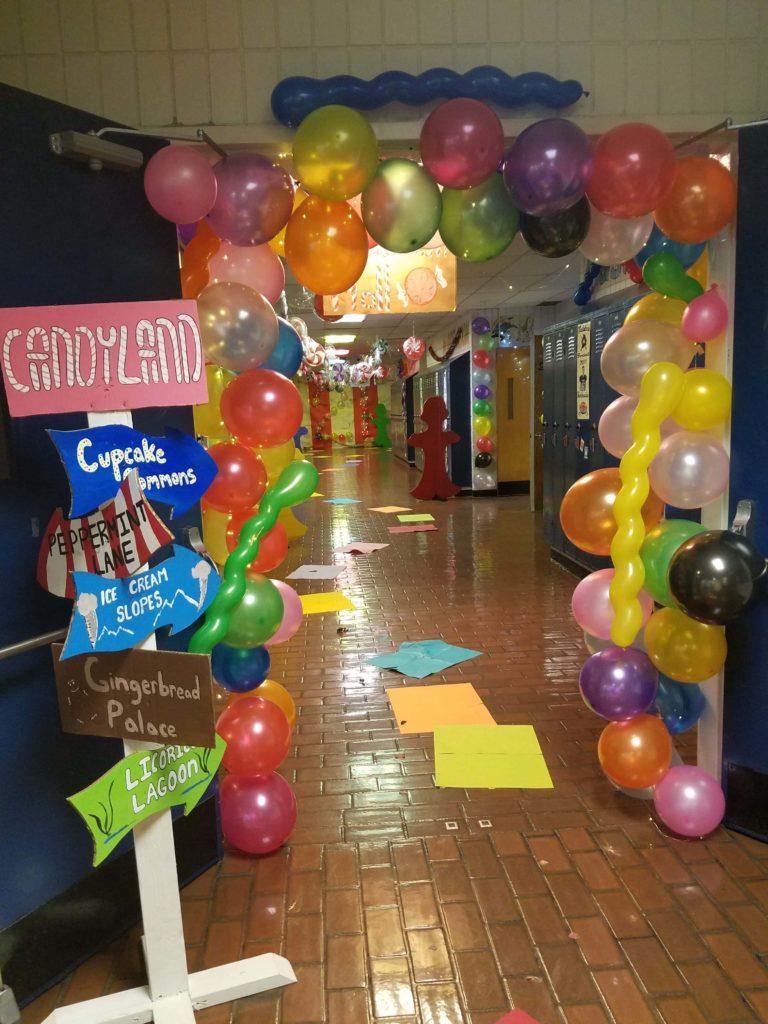 vhs-freshman-win-hall-decorating-contest-during-homecoming-week-the-theme-of-homecoming-was-candyland-e1506362906567-2