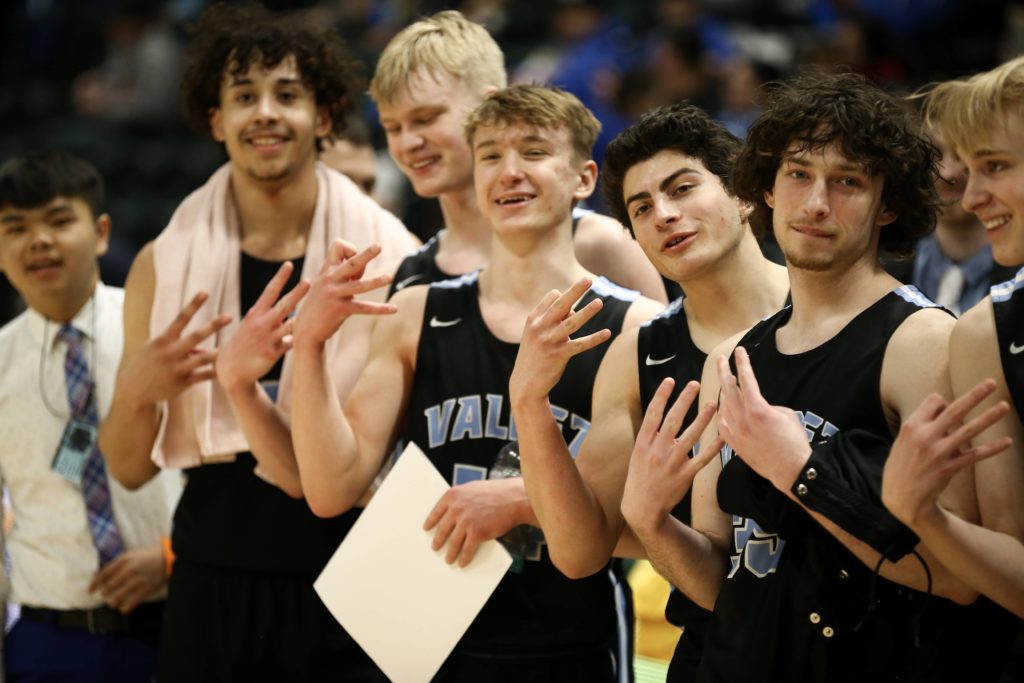 buccaneer-boys-basketball-photo-by-justin-prax-2