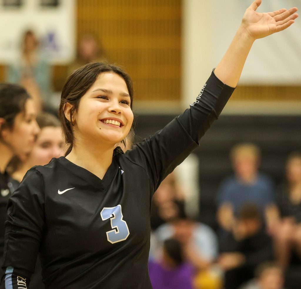 KVAK's Laurie Prax interviews Kelly about how she keeps such a good attitude on the court.