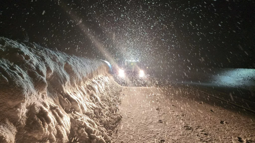 Loader in Thompson Pass