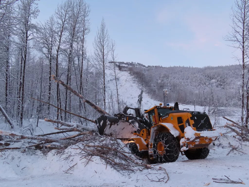 Loader in Thompson Pass Clearing Debris