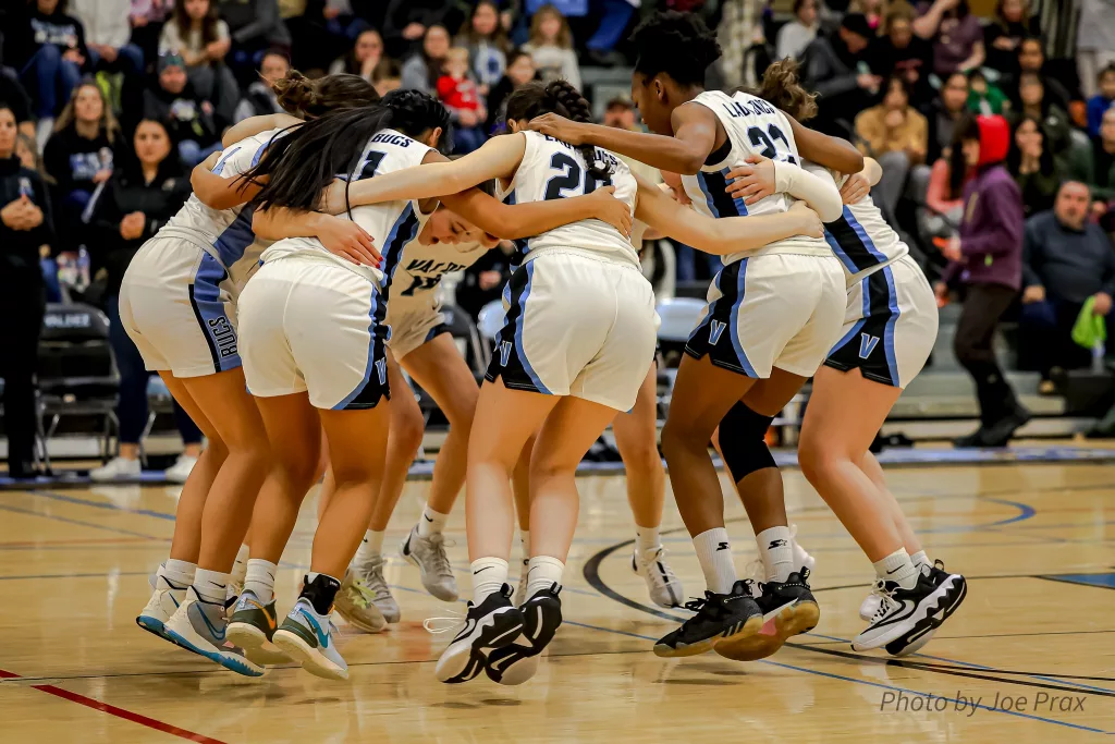 VHS Girls getting ready for basketball game