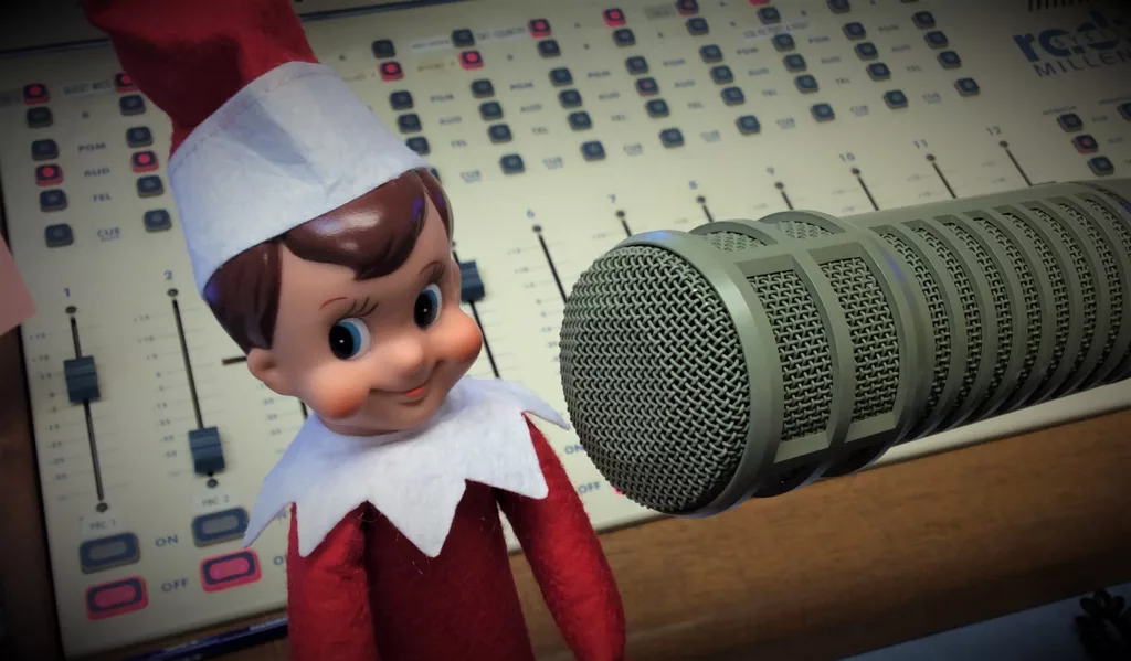 Elf with a Microphone