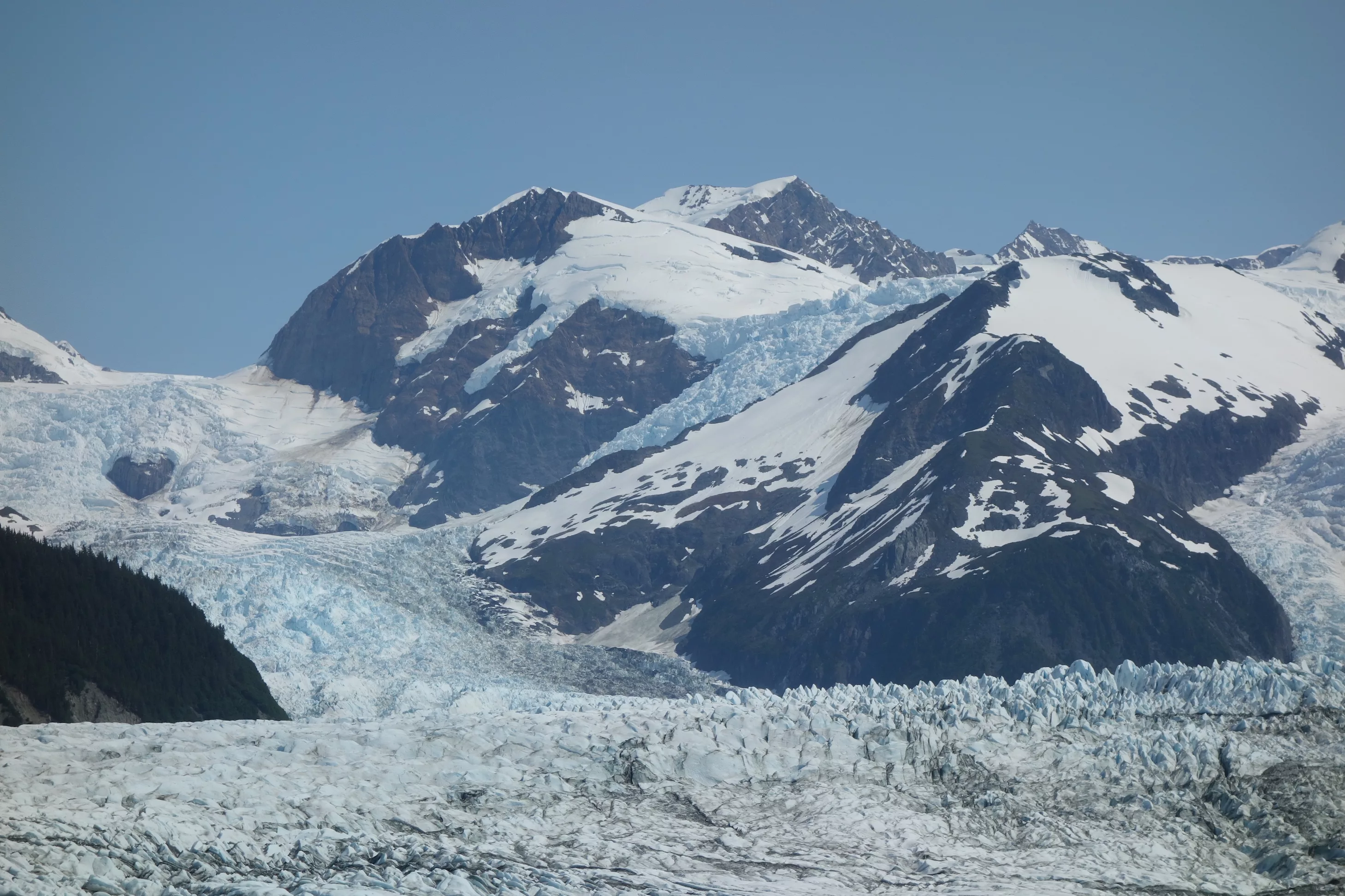 Glaciers flow from the St. Elias Mountains near Yakutat Bay. Photo by Ned Rozell.