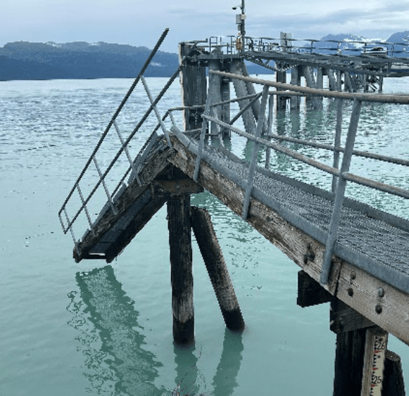 Mooring Dolphin Failure at John Thomas Kelsey Municipal Dock