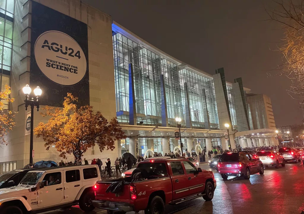 The Walter Washington Center in downtown Washington, D.C., hosted the 25,000 scientists who attended the Fall Meeting of the American Geophysical Union from Dec. 9-13, 2024. Photo by Ned Rozell.