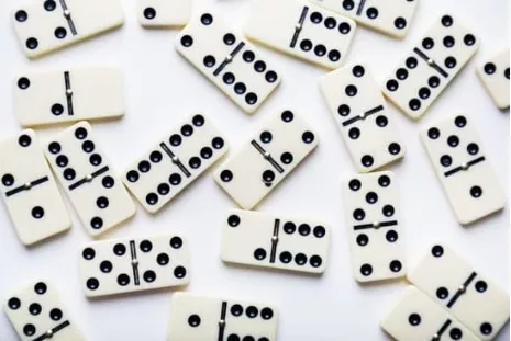 Dominoes