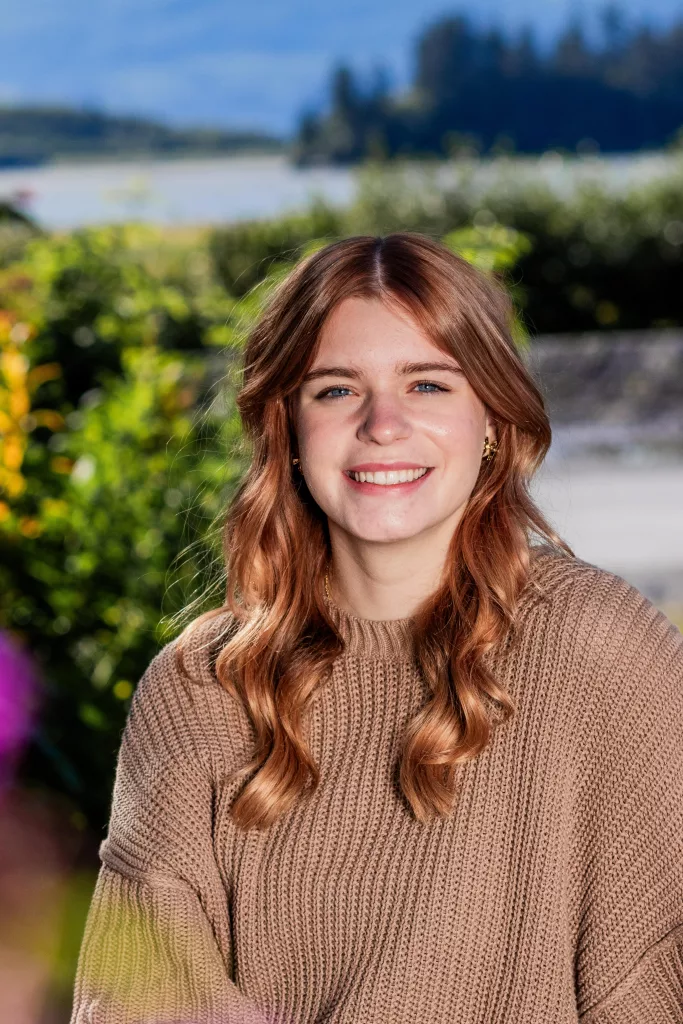 Vanbuskirk, Carlie