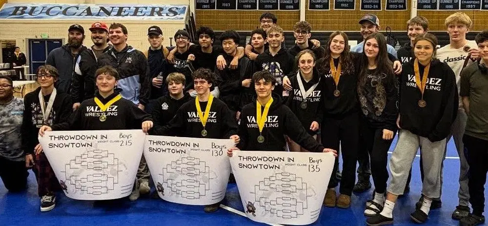 VHS Wrestling team 2025, Photo by Regina Blood