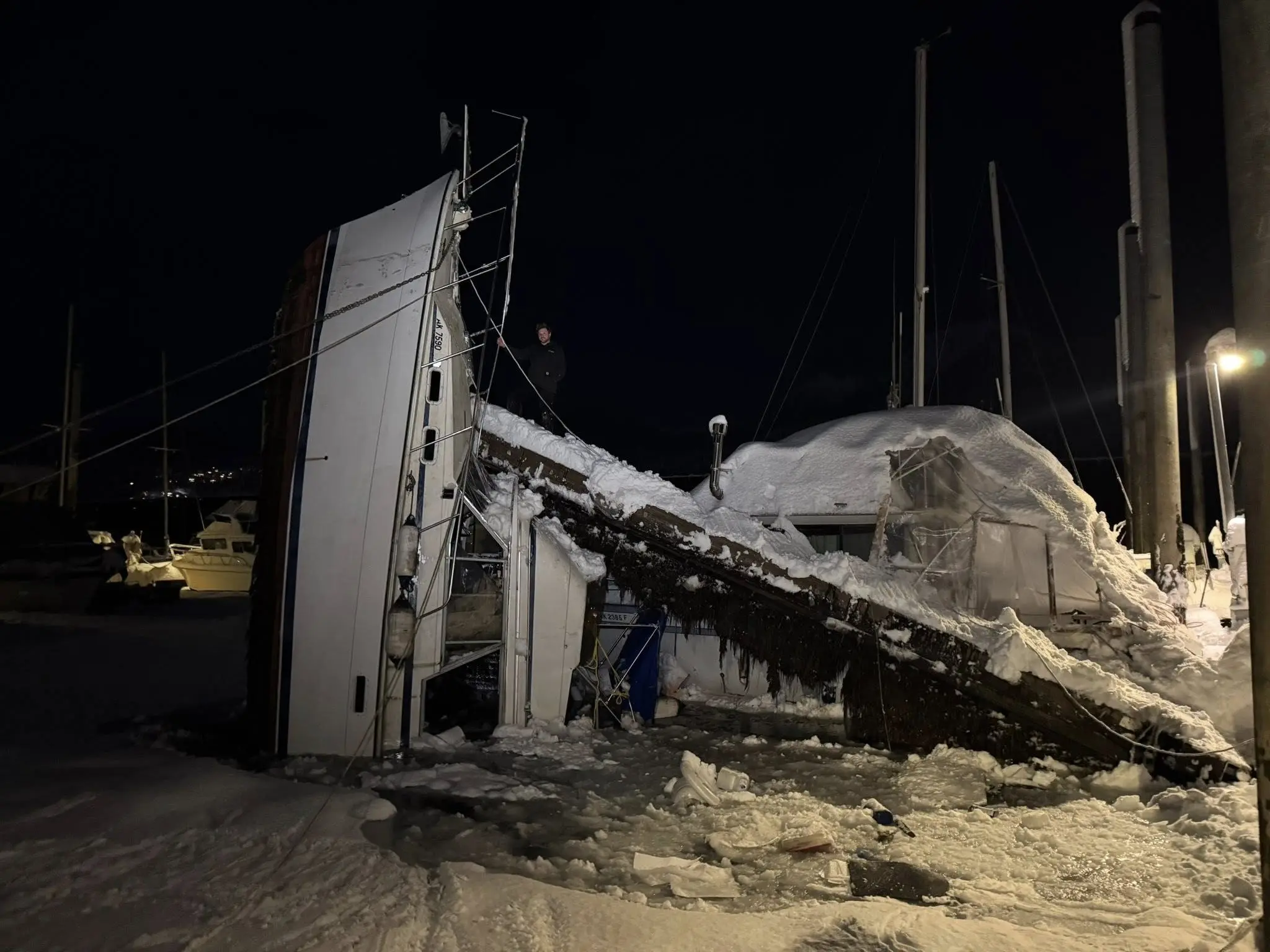 Juneau Harbor weather sinks boats, Jan 2026