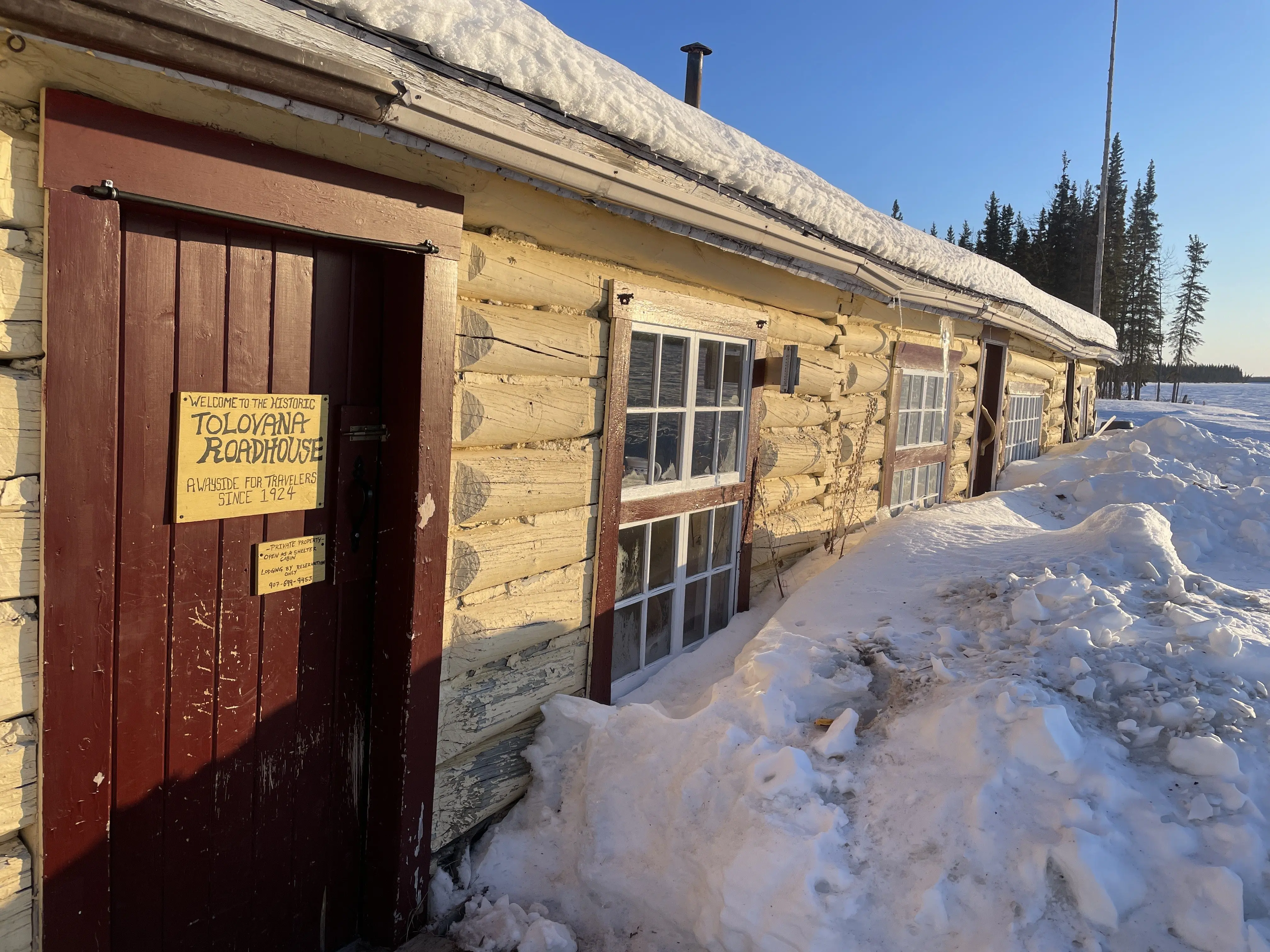 The Tolovana Roadhouse at the mouth of the Tolovana River is open for travelers to rent a bunk in the original structure from the 1925 Serum Run lifesaving dog team mission. Ned and Forest slept here. Photo by Ned Rozell.