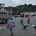 candy-grab-at-the-valdez-gold-rush-days-2026-parade-2