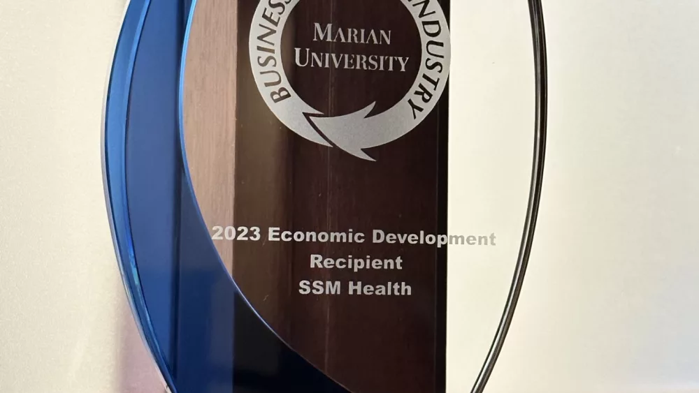 marian-university-economic-development-award-trophy