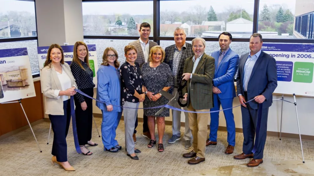 dale-michels-heart-vascular-care-ribbon-cutting-group-final