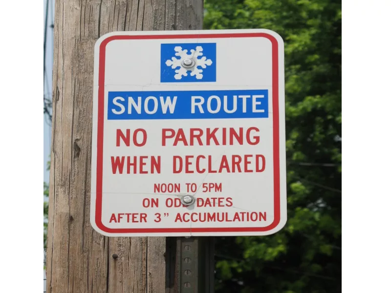 Dubuque Snow Route Sign