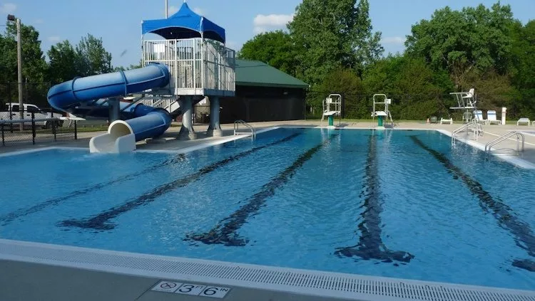East Dubuque Pool