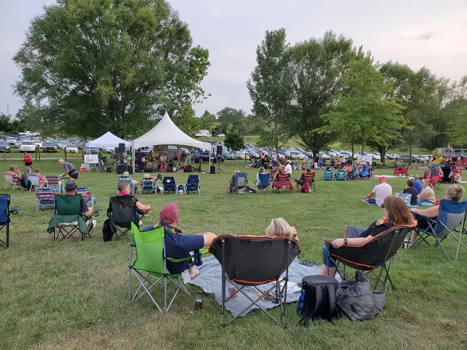 bbb-21-on-the-lawn-jpg