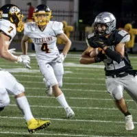 Galesburg's Cameron Aguirre runs the ball during the Silver Streaks' 48-21 Western Big 6 Conference loss to Sterling on Sept. 9^ 2022 at Van Dyke Field.