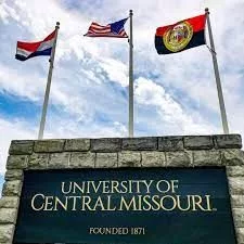 ucm-sign421129