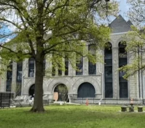 clinton-courthouse493676