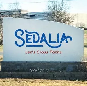 sedalia-monumnet-sign307778