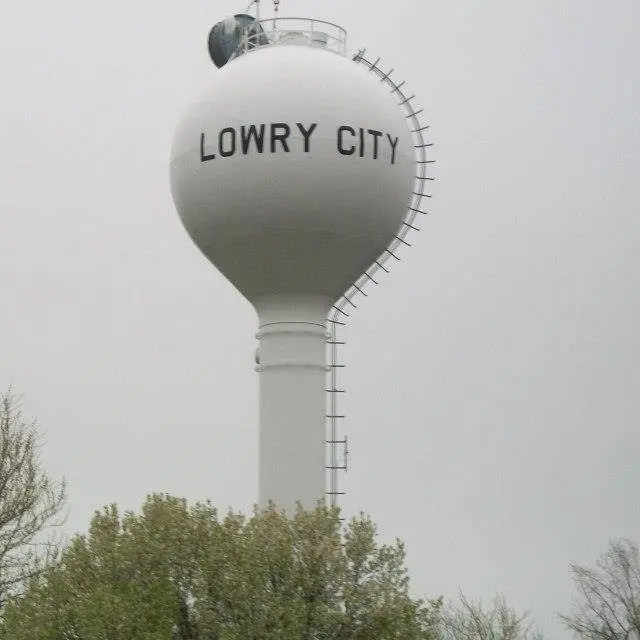 lowry-city-water-tower70710