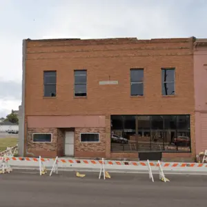 207wmainstreetsedalia433497