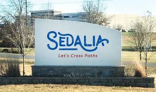 sedalia-monumnet-sign749484