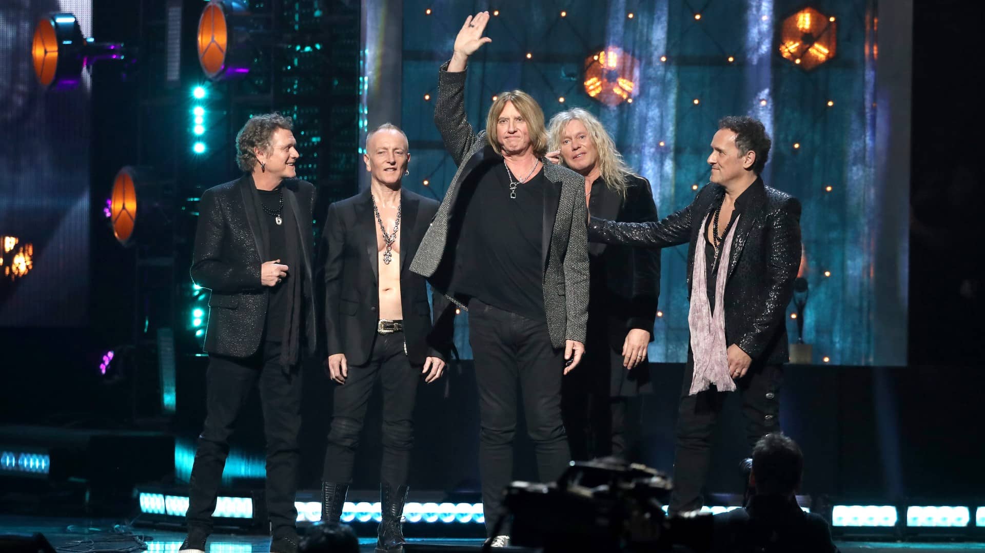 getty_defleppard_011923996849