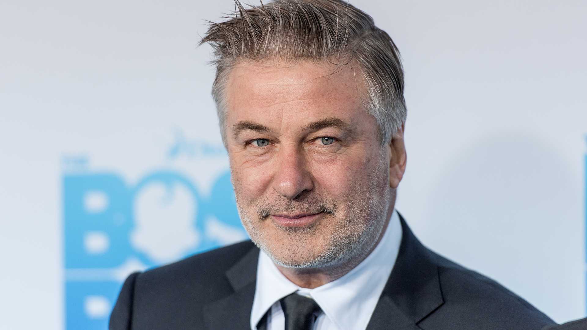 alec-baldwin-gettyimages-655851880-1634870636184482