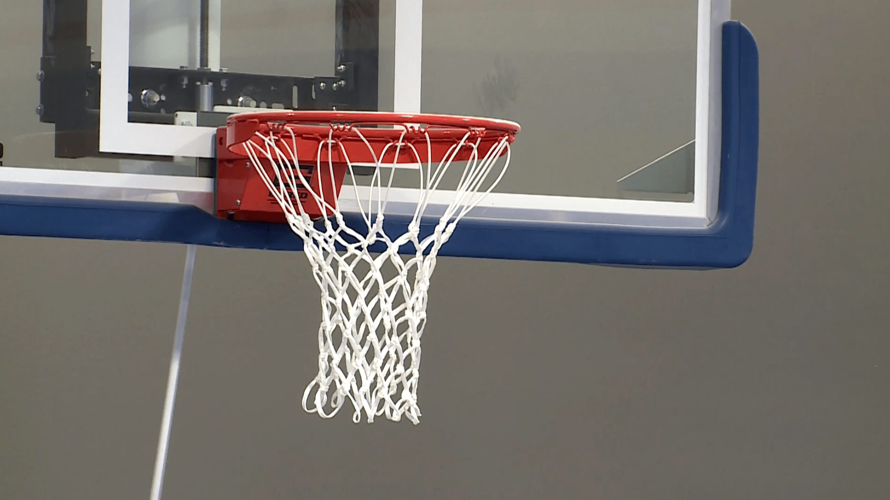 A high school basketball game ended with an unusual 4-2 final score