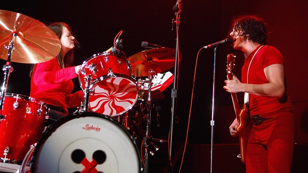 g_whitestripes_031623209429