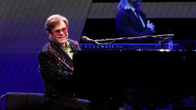 getty_eltonjohn_040323731047