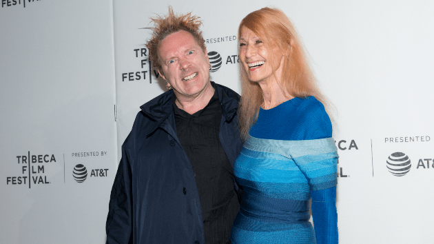 getty_johnlydon26wife_040623971271