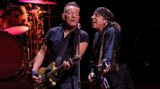 getty_springsteenvanzandt_040723615528