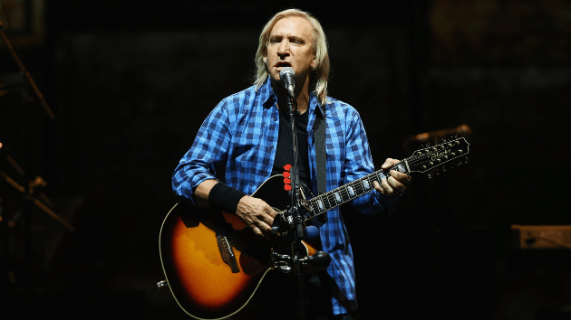 getty_joewalsh_04142386239