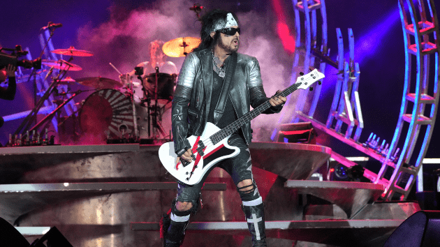 getty_nikkisixx_042023392767