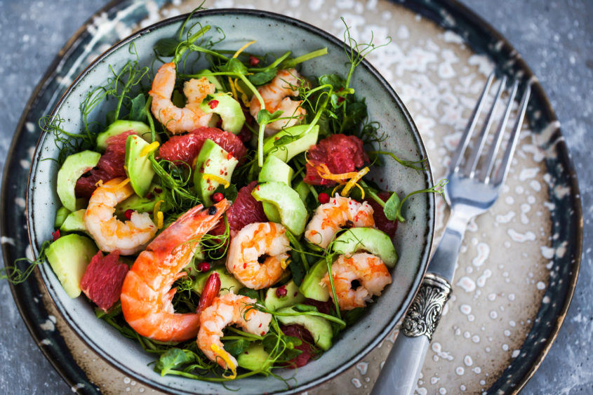 delicious-fresh-salad-with-prawns-grapefruit-avocado-cucumber-and-herbs