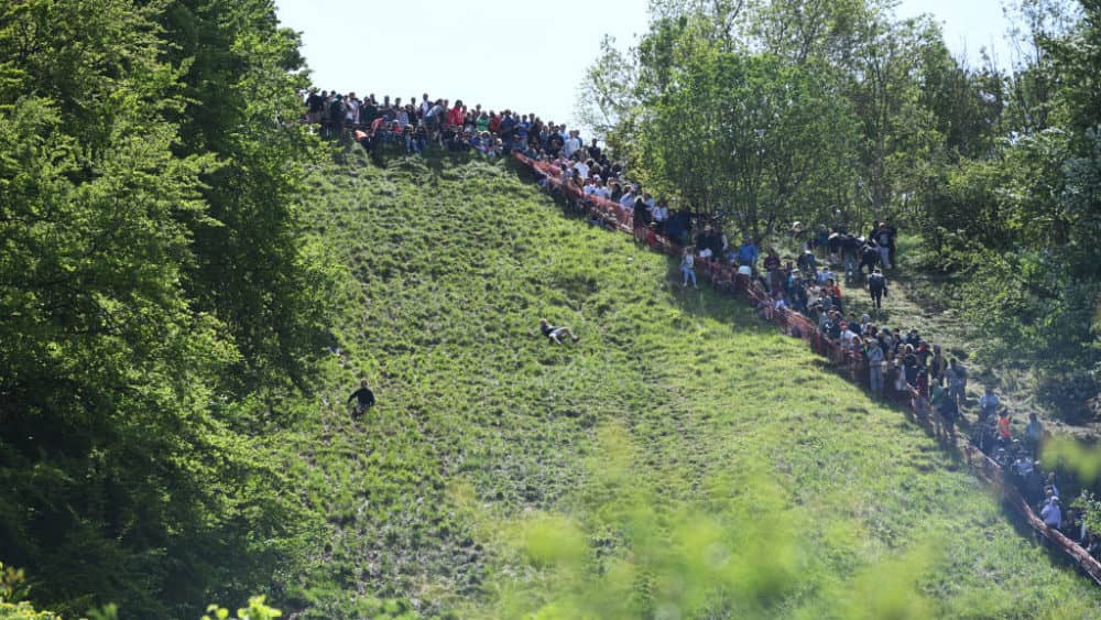 annual-gloucester-cheese-rolling-event-takes-place-despite-health-safety-concerns