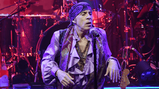 getty_stevenvanzandt_060523881113