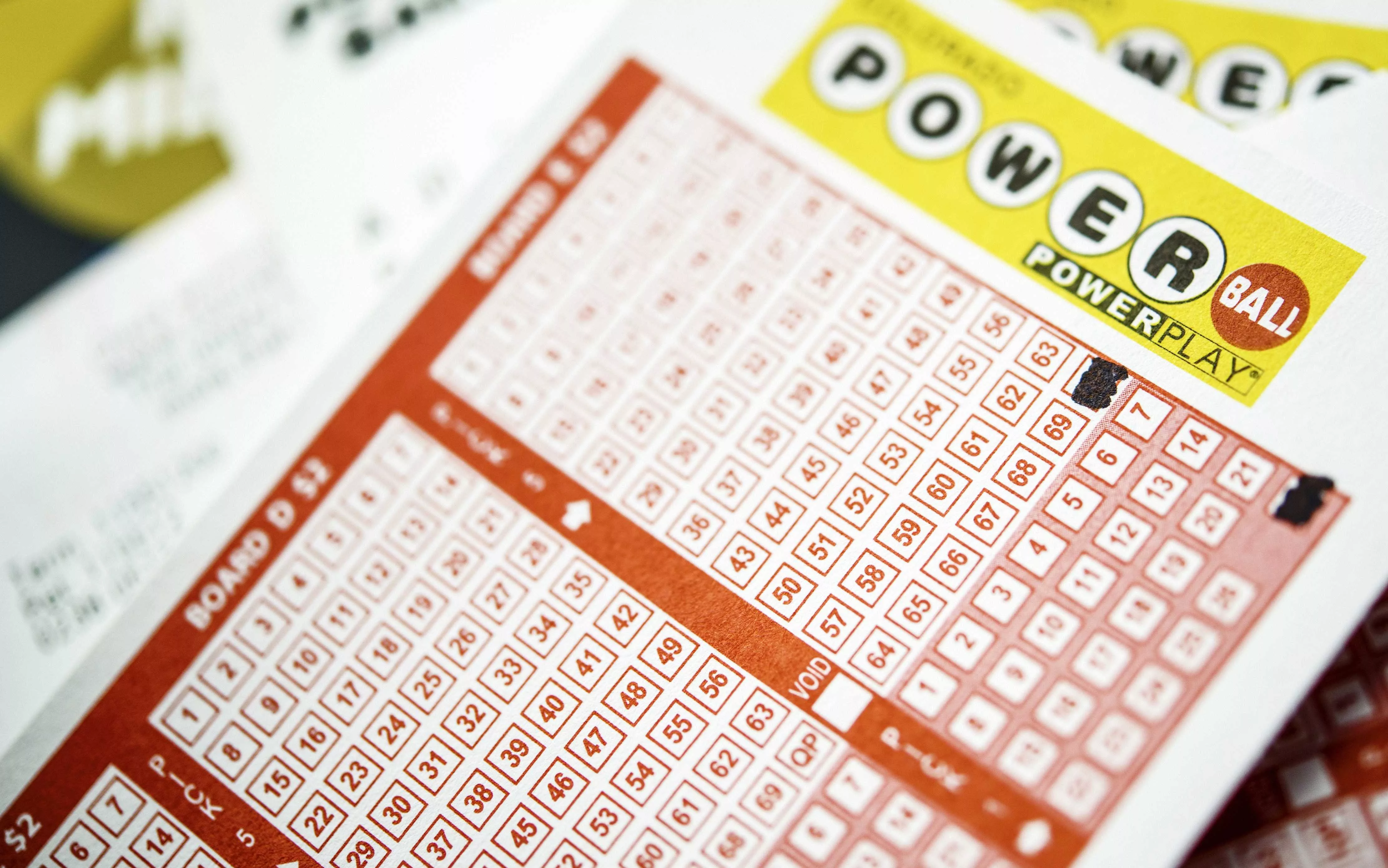 Purchasing Lottery Tickets At Disney - yhii8a3