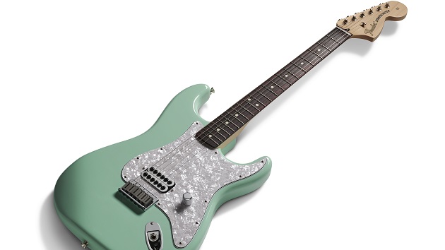 ギター Fender Tom Delonge Stratocaster Amazon.com: Fender Tom DeLonge Stratocaster Electric Guitar