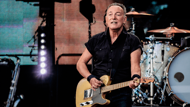 getty_brucespringsteen_082123461662